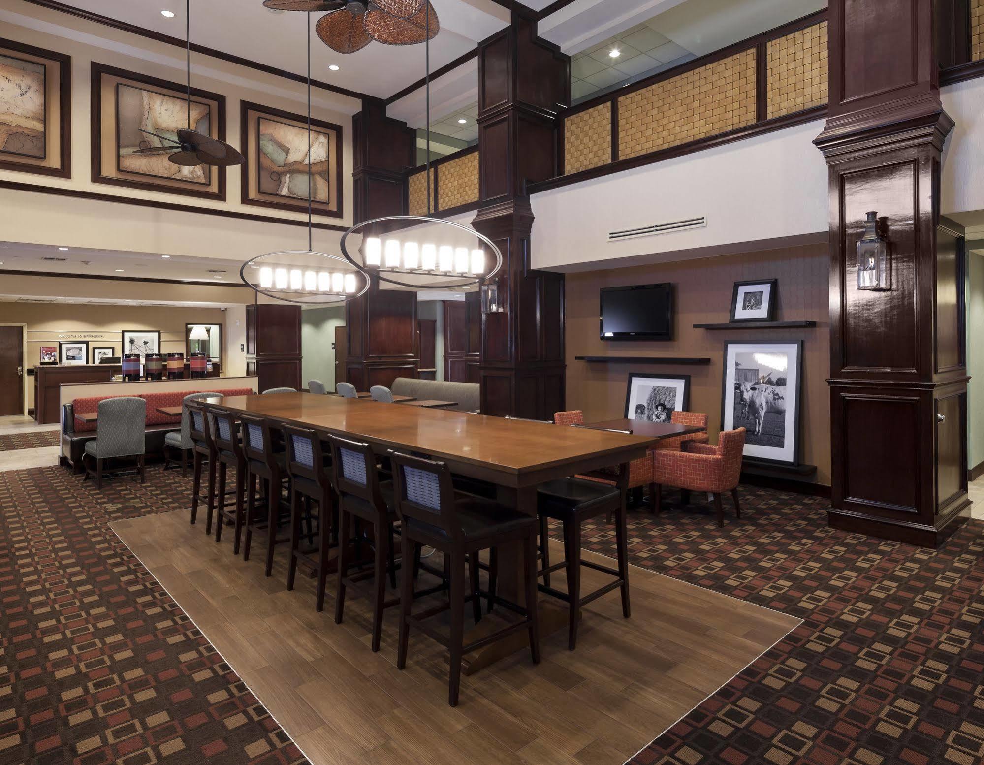 Hampton Inn & Suites Dallas-Arlington-South Dış mekan fotoğraf
