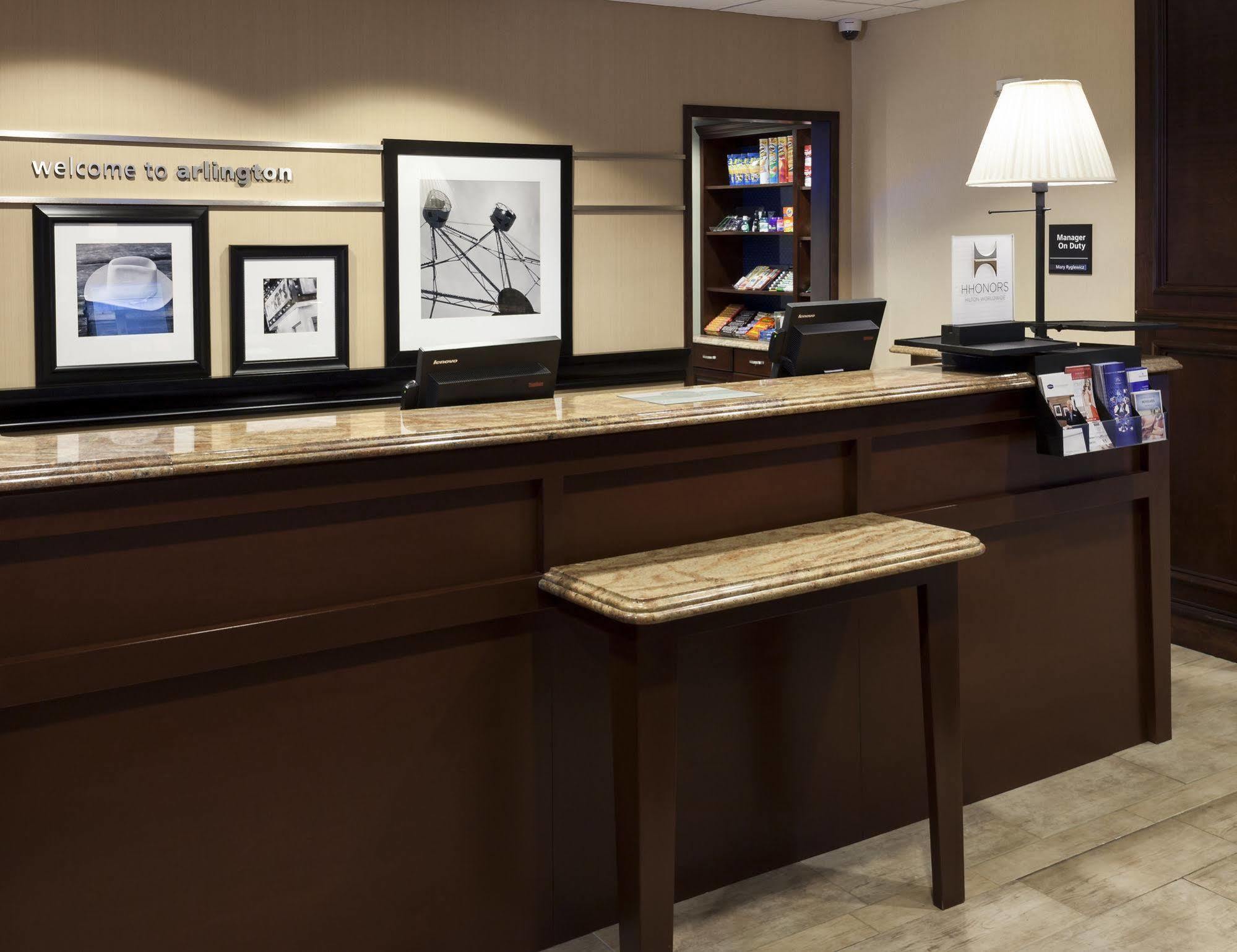 Hampton Inn & Suites Dallas-Arlington-South Dış mekan fotoğraf